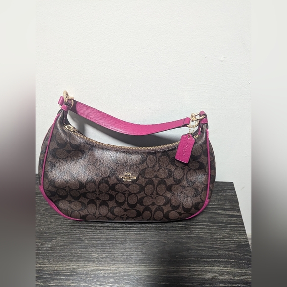 Coach " Harley" hobo bag - Picture 4 of 7